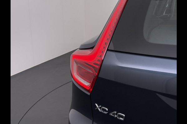 Volvo XC40 1.5 T5 Recharge Inscription AUTOMAAT | TREKHAAK | PANORAMADAK | LEDER| DEALER ONDERHOUDEN| HARMAN KARDON| DODE HOEK SENSOR| 360 CAMERA|