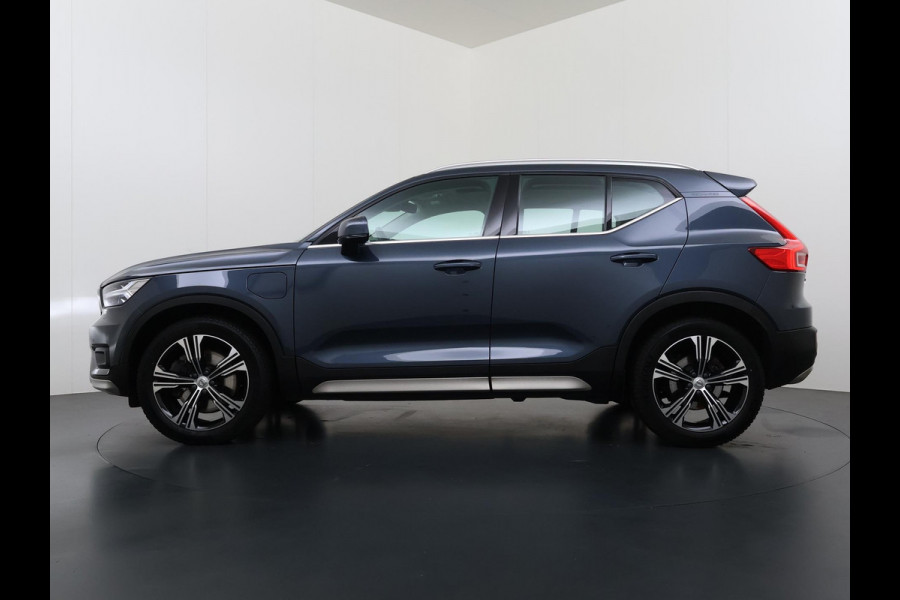 Volvo XC40 1.5 T5 Recharge Inscription AUTOMAAT | TREKHAAK | PANORAMADAK | LEDER| DEALER ONDERHOUDEN| HARMAN KARDON| DODE HOEK SENSOR| 360 CAMERA|