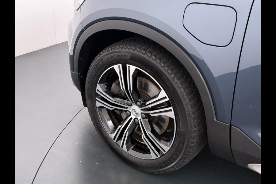 Volvo XC40 1.5 T5 Recharge Inscription AUTOMAAT | TREKHAAK | PANORAMADAK | LEDER| DEALER ONDERHOUDEN| HARMAN KARDON| DODE HOEK SENSOR| 360 CAMERA|