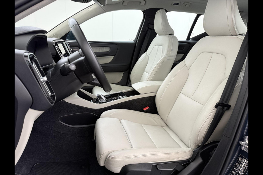 Volvo XC40 1.5 T5 Recharge Inscription AUTOMAAT | TREKHAAK | PANORAMADAK | LEDER| DEALER ONDERHOUDEN| HARMAN KARDON| DODE HOEK SENSOR| 360 CAMERA|