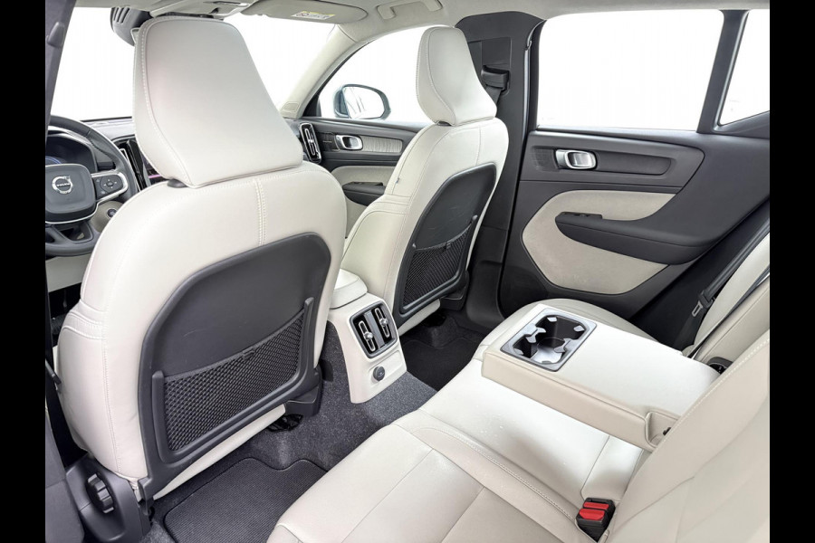 Volvo XC40 1.5 T5 Recharge Inscription AUTOMAAT | TREKHAAK | PANORAMADAK | LEDER| DEALER ONDERHOUDEN| HARMAN KARDON| DODE HOEK SENSOR| 360 CAMERA|