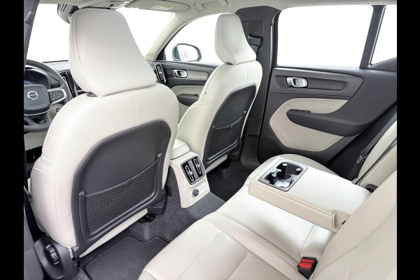 Volvo XC40 1.5 T5 Recharge Inscription AUTOMAAT | TREKHAAK | PANORAMADAK | LEDER| DEALER ONDERHOUDEN| HARMAN KARDON| DODE HOEK SENSOR| 360 CAMERA|