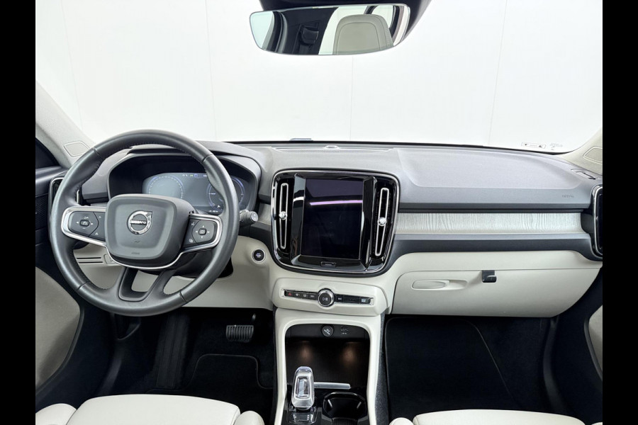 Volvo XC40 1.5 T5 Recharge Inscription AUTOMAAT | TREKHAAK | PANORAMADAK | LEDER| DEALER ONDERHOUDEN| HARMAN KARDON| DODE HOEK SENSOR| 360 CAMERA|