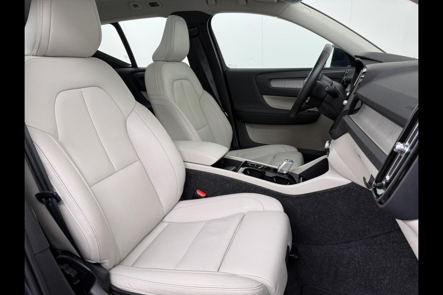 Volvo XC40 1.5 T5 Recharge Inscription AUTOMAAT | TREKHAAK | PANORAMADAK | LEDER| DEALER ONDERHOUDEN| HARMAN KARDON| DODE HOEK SENSOR| 360 CAMERA|