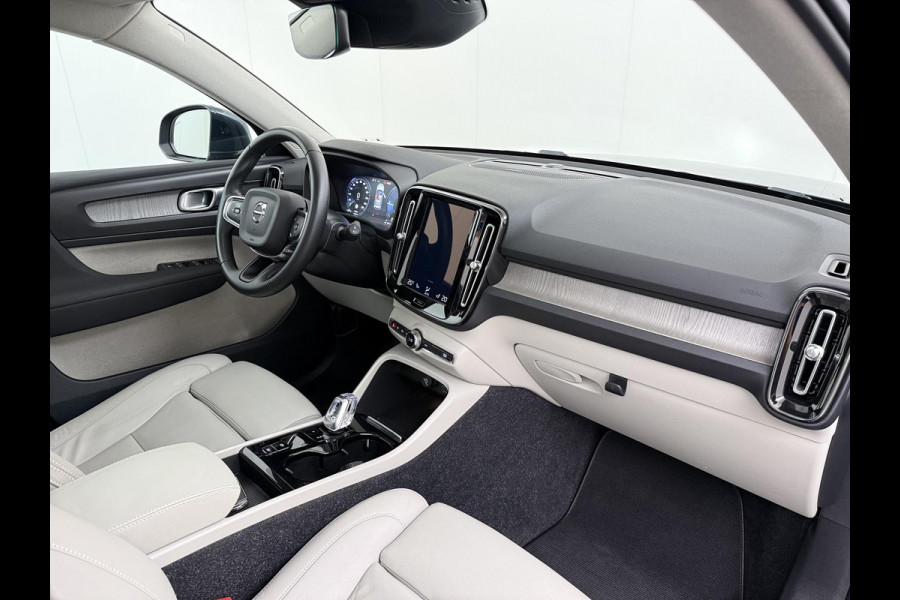 Volvo XC40 1.5 T5 Recharge Inscription AUTOMAAT | TREKHAAK | PANORAMADAK | LEDER| DEALER ONDERHOUDEN| HARMAN KARDON| DODE HOEK SENSOR| 360 CAMERA|
