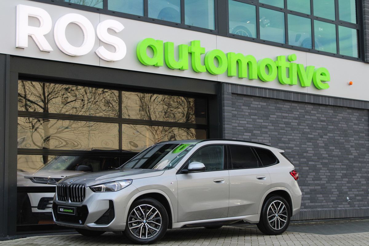 BMW X1 sDrive20i | BTW | M-SPORT | KEYLESS | HUD | 360 CAM | AMBIENCE LIGHT |