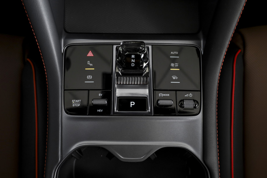 BYD SEAL U 1.5 DM-i FWD Boost | Plug-In | S/K-Panodak | 360 Camera | App connect | Adapt. Cruise | Elek. Klep | Infinity audio | LM 19" | 1903