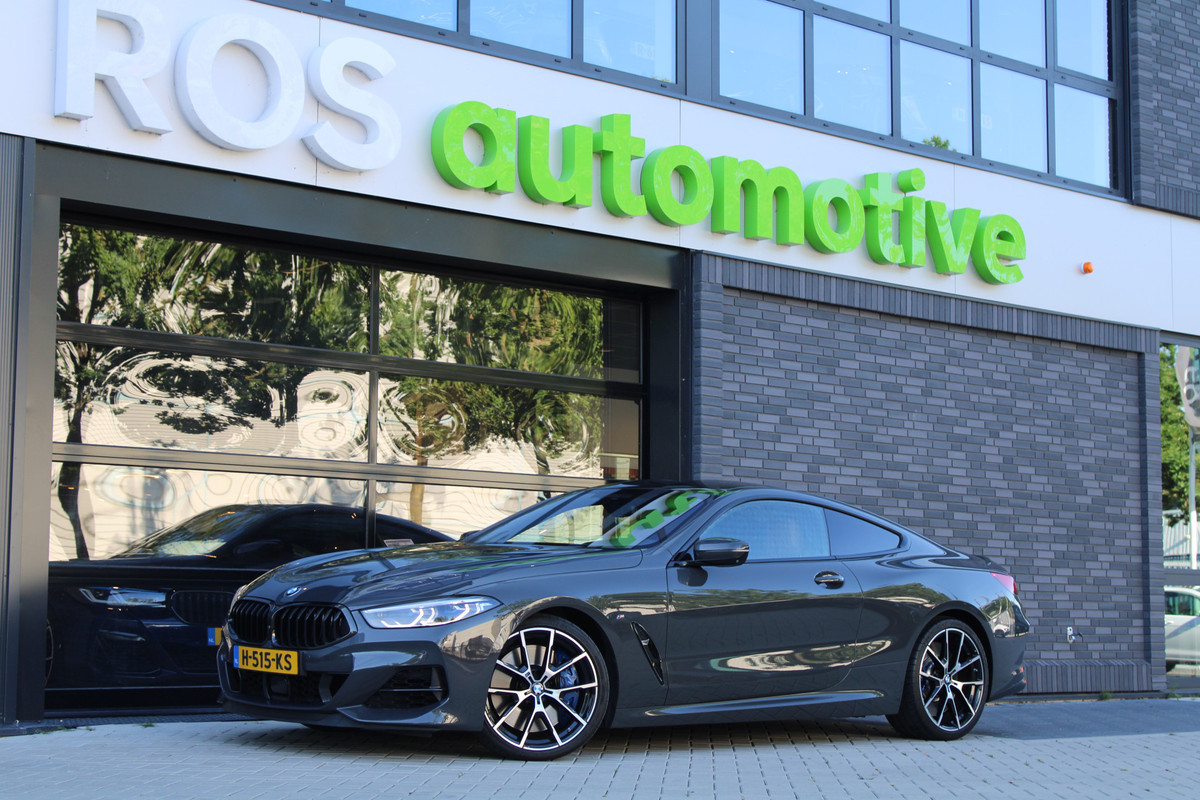 BMW 8 Serie M850i xDrive High Executive | NAP | B&W | 4WIELSTURING | CARBON | SOFT-CLOSE | HUD | 360 | KEYLESS |