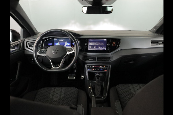 Volkswagen Polo 1.0 TSI R-Line 110 pk Automaat (DSG) | Navigatie via App | Parkeersensoren (Park assist) | Achteruitrijcamera | Adaptieve cruise control | Stoelverwarming | R-Line |