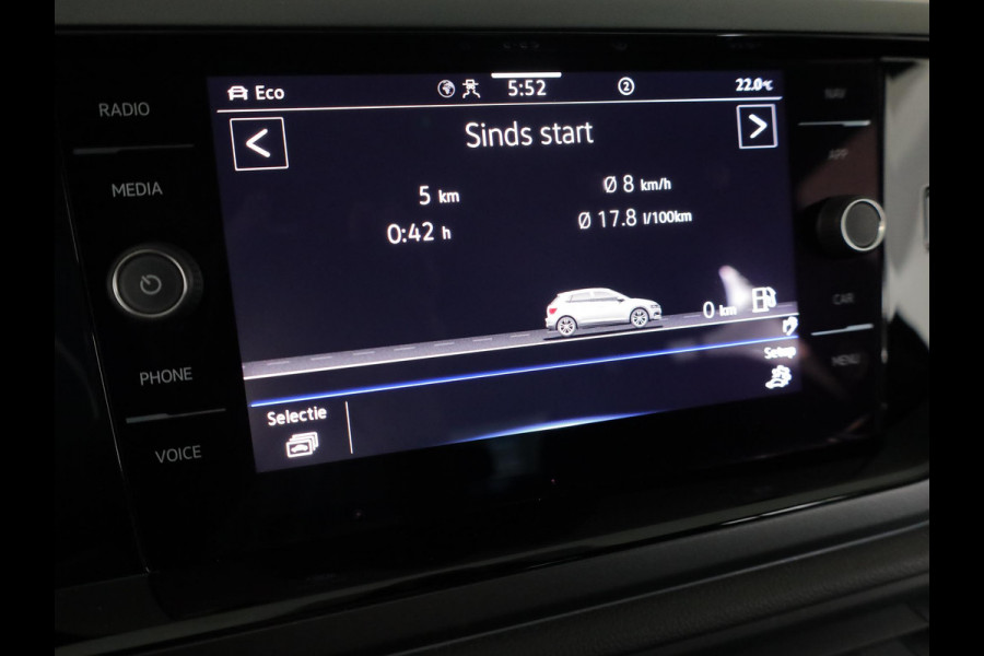 Volkswagen Polo 1.0 TSI R-Line 110 pk Automaat (DSG) | Navigatie via App | Parkeersensoren (Park assist) | Achteruitrijcamera | Adaptieve cruise control | Stoelverwarming | R-Line |