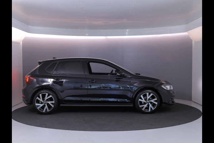 Volkswagen Polo 1.0 TSI R-Line 110 pk Automaat (DSG) | Navigatie via App | Parkeersensoren (Park assist) | Achteruitrijcamera | Adaptieve cruise control | Stoelverwarming | R-Line |