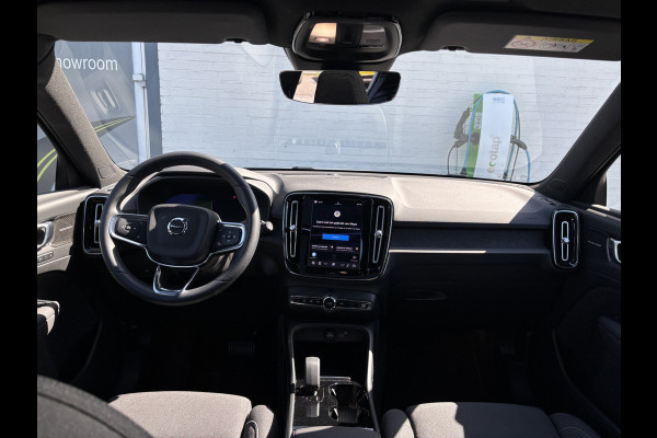 Volvo XC40 Recharge Ultimate 70 kWh | Panorama dak | Adaptieve cruise | Blis | Memory | Harman Kardon |