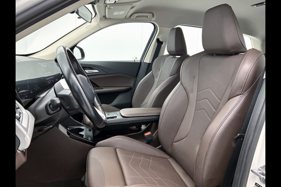 BMW iX1 XDrive30 Launch Edition 67 kWh. SoH 97% (NL-auto, 1e Eig, Dealer OnderH, Navi, Leder, Climate Con, Etc)