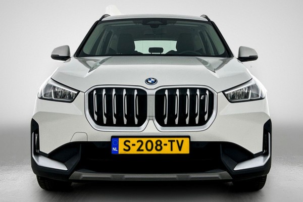 BMW iX1 XDrive30 Launch Edition 67 kWh. SoH 97% (NL-auto, 1e Eig, Dealer OnderH, Navi, Leder, Climate Con, Etc)