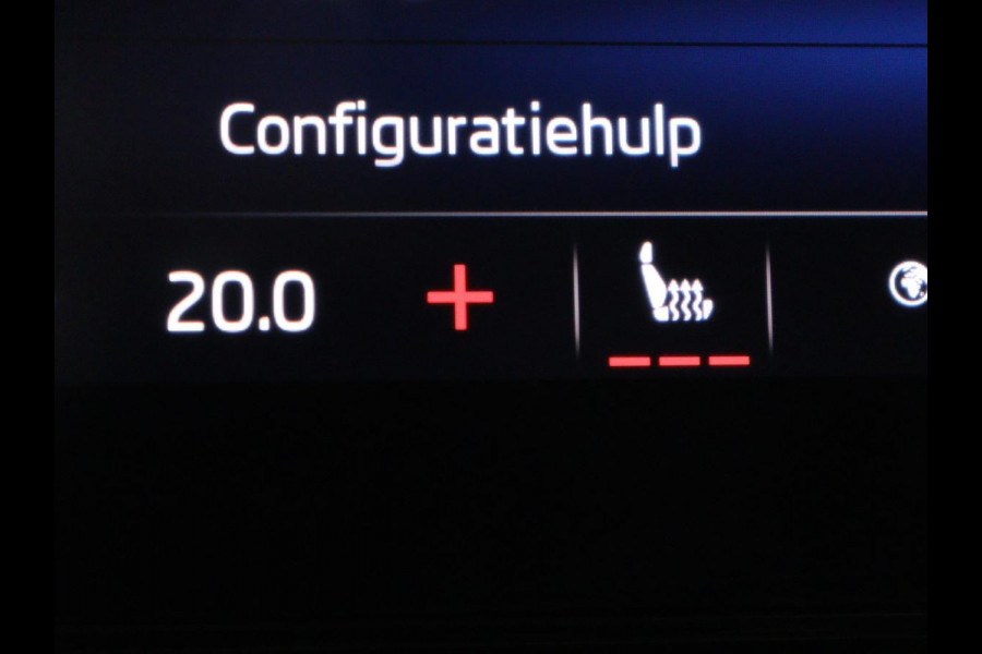 Škoda Octavia 1.5 TSI First Edition | Trekhaak | Stoelverwarming | Adaptive cruise | Carplay | Navigatie | Matrix LED | Keyless | Virtual Cockpit | Sfeerverlichting | Climate control | DAB | Parkeerhulp