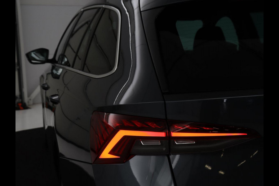 Škoda Octavia 1.5 TSI First Edition | Trekhaak | Stoelverwarming | Adaptive cruise | Carplay | Navigatie | Matrix LED | Keyless | Virtual Cockpit | Sfeerverlichting | Climate control | DAB | Parkeerhulp