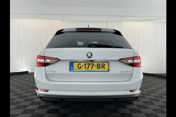 Škoda Superb Combi 1.5 TSI ACT Style Business (INCL.BTW) Aut. *LEATHER-MICROFIBRE | XENON | MEMORY-PACK | NAVI-FULLMAP | CAMERA | KEYLESS | HEATED-COMFORTSEATS | PRIVACY-GLASS | SHIFT-PADDLES | ECC | PDC | CRUISE | 18''ALU*