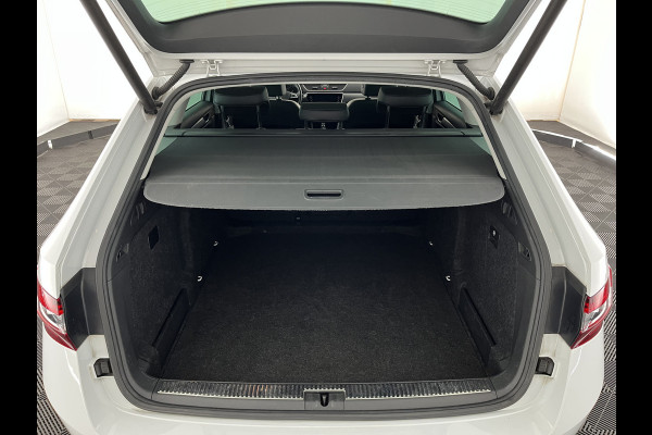 Škoda Superb Combi 1.5 TSI ACT Style Business (INCL.BTW) Aut. *LEATHER-MICROFIBRE | XENON | MEMORY-PACK | NAVI-FULLMAP | CAMERA | KEYLESS | HEATED-COMFORTSEATS | PRIVACY-GLASS | SHIFT-PADDLES | ECC | PDC | CRUISE | 18''ALU*