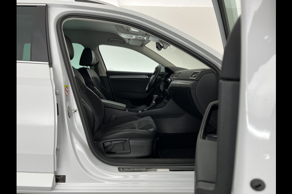Škoda Superb Combi 1.5 TSI ACT Style Business (INCL.BTW) Aut. *LEATHER-MICROFIBRE | XENON | MEMORY-PACK | NAVI-FULLMAP | CAMERA | KEYLESS | HEATED-COMFORTSEATS | PRIVACY-GLASS | SHIFT-PADDLES | ECC | PDC | CRUISE | 18''ALU*