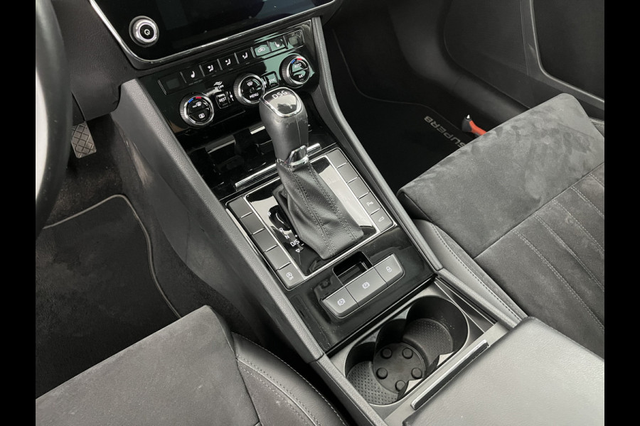 Škoda Superb Combi 1.5 TSI ACT Style Business (INCL.BTW) Aut. *LEATHER-MICROFIBRE | XENON | MEMORY-PACK | NAVI-FULLMAP | CAMERA | KEYLESS | HEATED-COMFORTSEATS | PRIVACY-GLASS | SHIFT-PADDLES | ECC | PDC | CRUISE | 18''ALU*