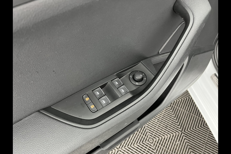 Škoda Superb Combi 1.5 TSI ACT Style Business (INCL.BTW) Aut. *LEATHER-MICROFIBRE | XENON | MEMORY-PACK | NAVI-FULLMAP | CAMERA | KEYLESS | HEATED-COMFORTSEATS | PRIVACY-GLASS | SHIFT-PADDLES | ECC | PDC | CRUISE | 18''ALU*