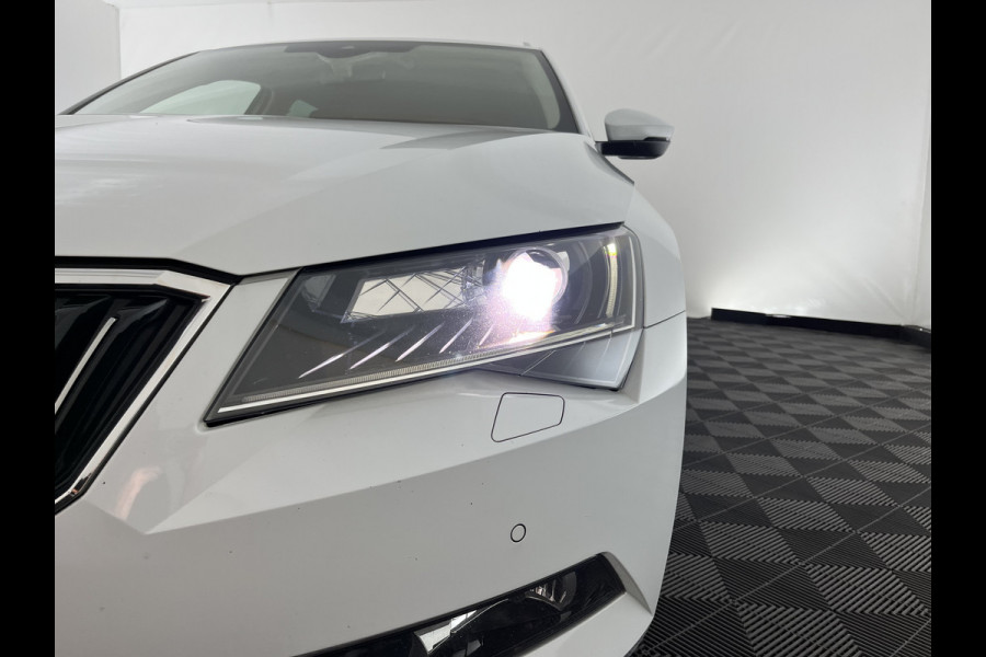 Škoda Superb Combi 1.5 TSI ACT Style Business (INCL.BTW) Aut. *LEATHER-MICROFIBRE | XENON | MEMORY-PACK | NAVI-FULLMAP | CAMERA | KEYLESS | HEATED-COMFORTSEATS | PRIVACY-GLASS | SHIFT-PADDLES | ECC | PDC | CRUISE | 18''ALU*
