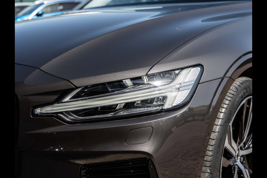 Volvo V60 2.0 T8 PHEV 455PK AWD Ultra Dark | Pano | B&W Sound | Leder | Ventilatie | BTW