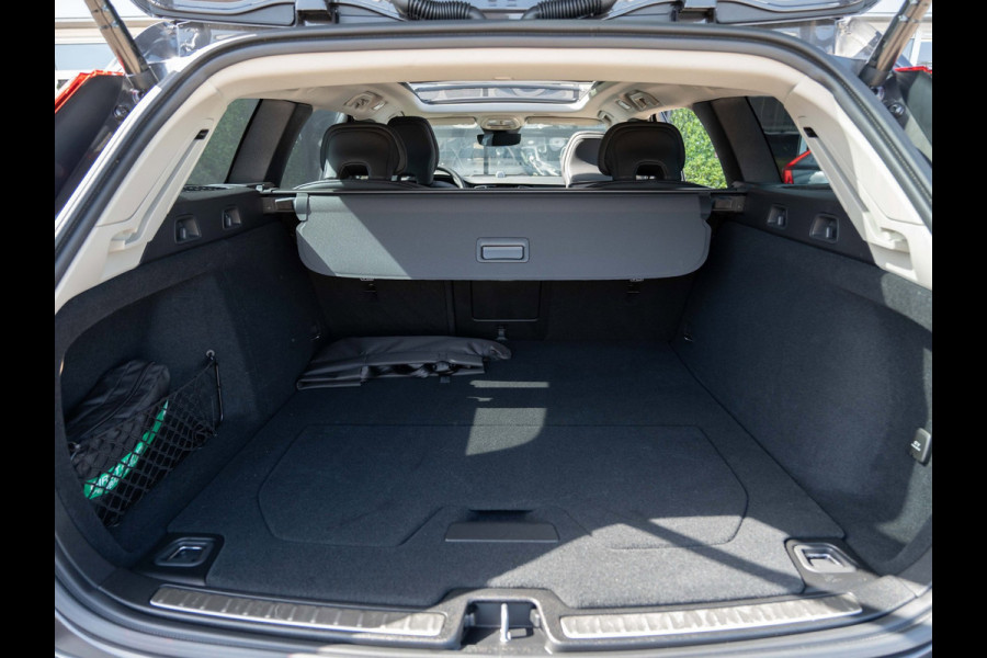 Volvo V60 2.0 T8 PHEV 455PK AWD Ultra Dark | Pano | B&W Sound | Leder | Ventilatie | BTW
