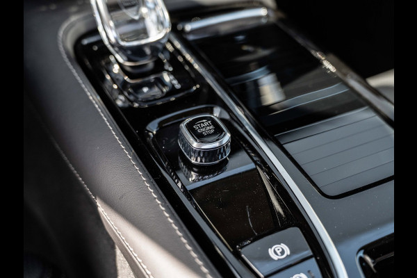 Volvo V60 2.0 T8 PHEV 455PK AWD Ultra Dark | Pano | B&W Sound | Leder | Ventilatie | BTW