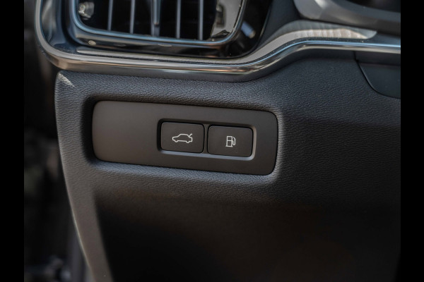 Volvo V60 2.0 T8 PHEV 455PK AWD Ultra Dark | Pano | B&W Sound | Leder | Ventilatie | BTW
