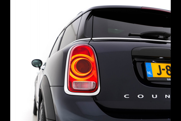 MINI Countryman 1.5 Cooper Chili Aut. *PANO | LEATHER-FABRIC | FULL-LED | HARMAN/KARDON | HEATED-SPORTSEATS | KEYLESS | NAVI-FULLMAP | PRIVACY-GLASS | AMBIENTLIGHT | ECC | PDC | CRUISE | 18''ALU*