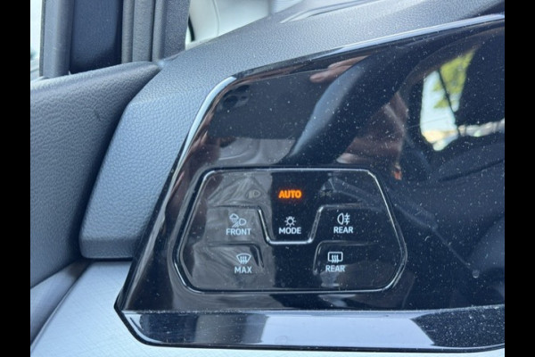 Volkswagen Golf 1.5 TSI Life -Panoramadak-LED-Sfeer-Trekhaak