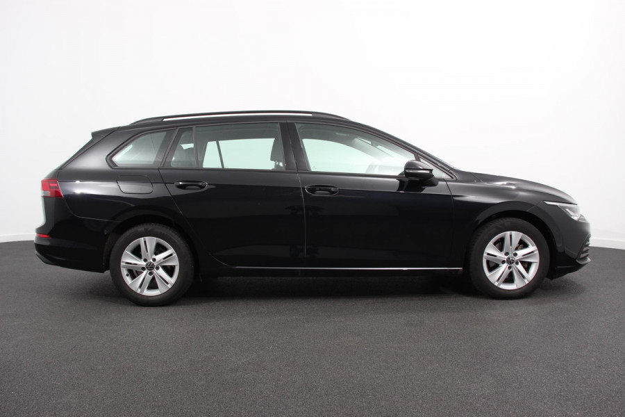 Volkswagen Golf Variant 1.5 TSI 131pk Life Navigatie Apple Carplay/Android Auto Adaptive Cruise Control Parkeersensoren Camera Park Assist Stoel- en stuurverwarming Virtual Cockpit Climatronic