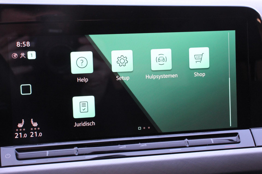Volkswagen Golf Variant 1.5 TSI 131pk Life Navigatie Apple Carplay/Android Auto Adaptive Cruise Control Parkeersensoren Camera Park Assist Stoel- en stuurverwarming Virtual Cockpit Climatronic