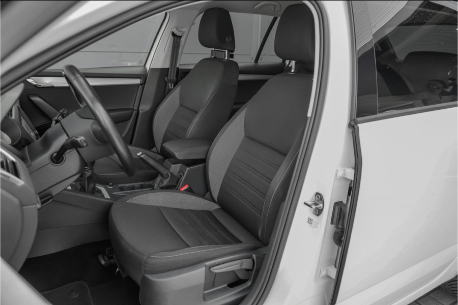 Škoda Octavia Combi 1.0 TSI Greentech Ambition Business Navi CarPlay