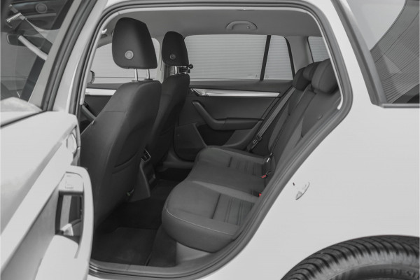 Škoda Octavia Combi 1.0 TSI Greentech Ambition Business Navi CarPlay