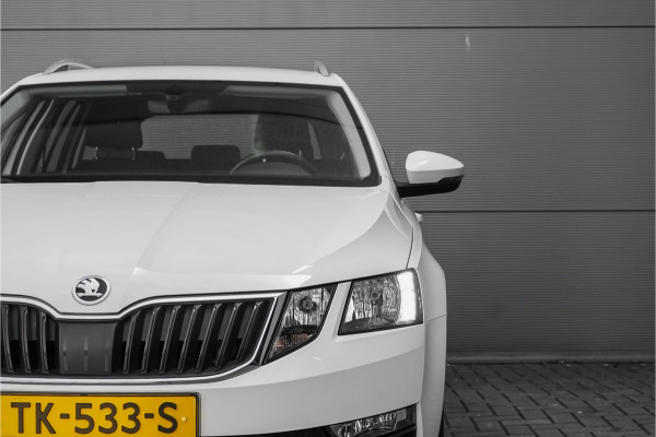 Škoda Octavia Combi 1.0 TSI Greentech Ambition Business Navi CarPlay