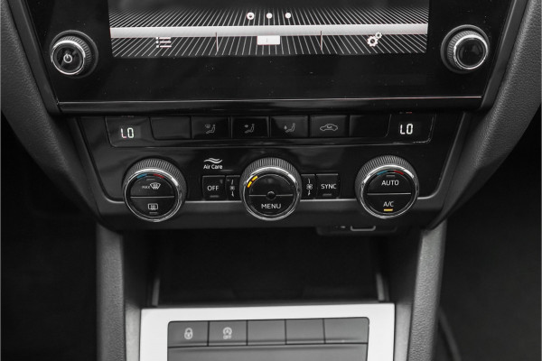 Škoda Octavia Combi 1.0 TSI Greentech Ambition Business Navi CarPlay