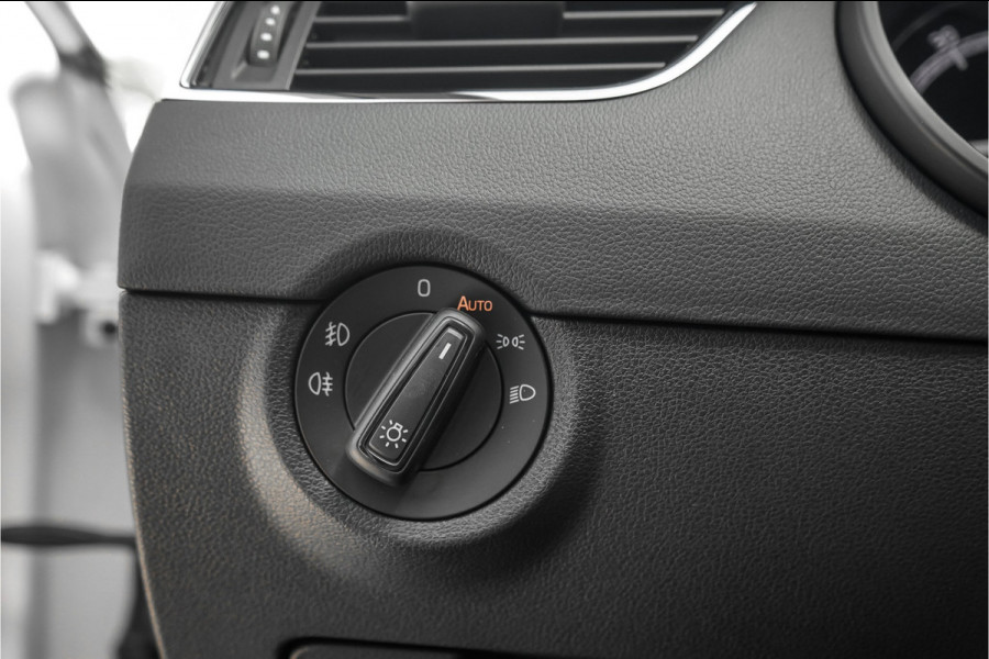 Škoda Octavia Combi 1.0 TSI Greentech Ambition Business Navi CarPlay