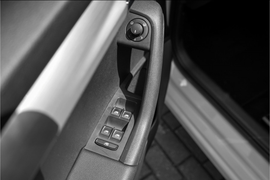 Škoda Octavia Combi 1.0 TSI Greentech Ambition Business Navi CarPlay