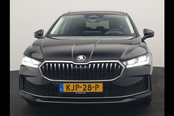 Škoda Superb Combi 1.5 TSI Laurin & Klement PHEV 204pk Dealer O.H. | Trekhaak Af Fabriek | Head Up | Adaptive Cruise | 360 Camera | Lederen Comfortzetels Massage & Ventilatie & Memory | Canton Audio | Stuur & Stoelen Verwarmd | Keyless | Blis | Plug In Hybrid |