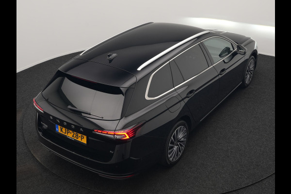 Škoda Superb Combi 1.5 TSI Laurin & Klement PHEV 204pk Dealer O.H. | Trekhaak Af Fabriek | Head Up | Adaptive Cruise | 360 Camera | Lederen Comfortzetels Massage & Ventilatie & Memory | Canton Audio | Stuur & Stoelen Verwarmd | Keyless | Blis | Plug In Hybrid |