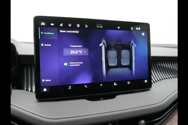 Škoda Superb Combi 1.5 TSI Laurin & Klement PHEV 204pk Dealer O.H. | Trekhaak Af Fabriek | Head Up | Adaptive Cruise | 360 Camera | Lederen Comfortzetels Massage & Ventilatie & Memory | Canton Audio | Stuur & Stoelen Verwarmd | Keyless | Blis | Plug In Hybrid |