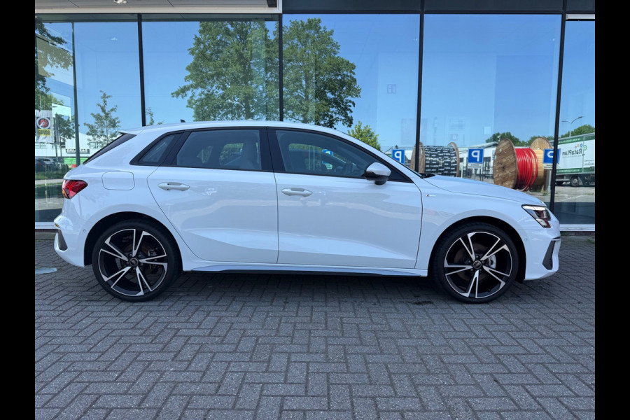 Audi A3 Sportback 40 TFSI e Advanced edition S Line - Automaat - Navi - Winterpakket