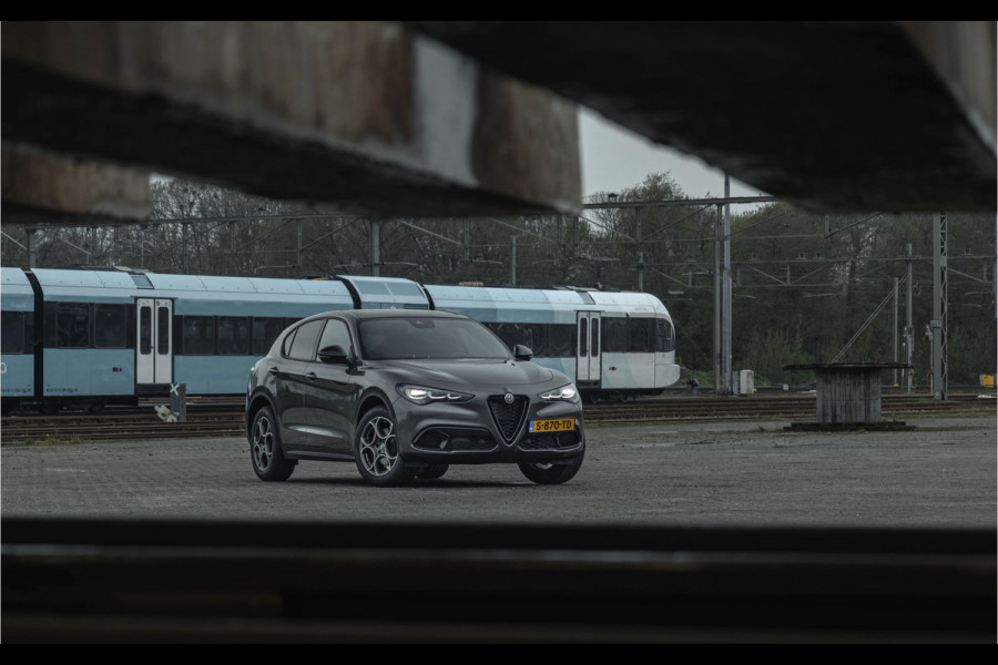 Alfa Romeo Stelvio MY23 2.0 T GME AWD Sprint 280PK | Panoramadak | Veloce interieur | Facelift |