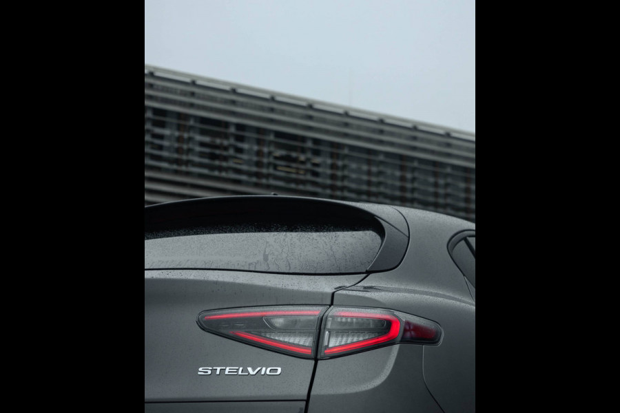 Alfa Romeo Stelvio MY23 2.0 T GME AWD Sprint 280PK | Panoramadak | Veloce interieur | Facelift |
