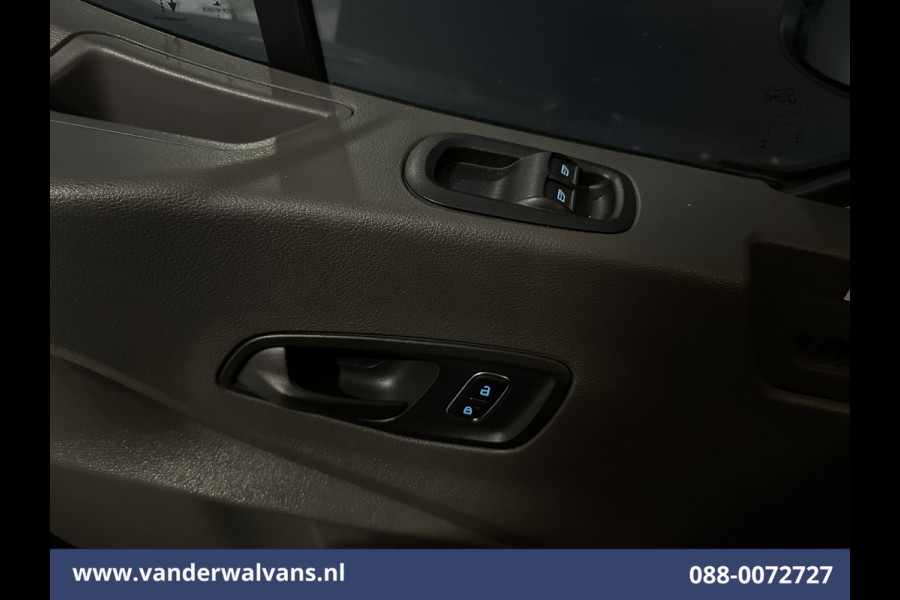 Ford Transit 2.0 TDCI 130pk Bakwagen Laadklep Euro6 Airco | Cruisecontrol | Verwarmde Voorruit | 960kg laadvermogen Bijrijdersbank