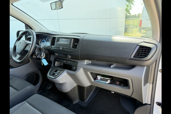 Opel e-Vivaro L2H1 75 kWh 136PK 9-persoons L2H1 330km WLTP 93,7% (SOH) Dubbele schuifdeuren Snelladen Laadkabel Climate control Parkeersensoren