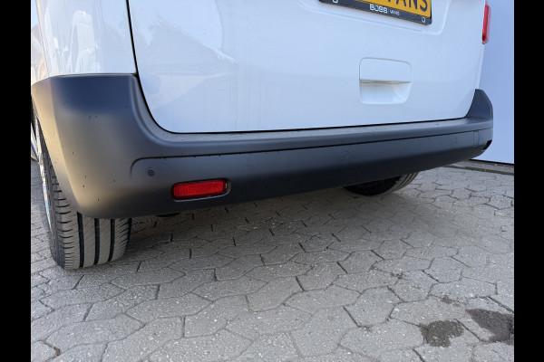 Opel e-Vivaro L2H1 75 kWh 136PK 9-persoons L2H1 330km WLTP 93,7% (SOH) Dubbele schuifdeuren Snelladen Laadkabel Climate control Parkeersensoren