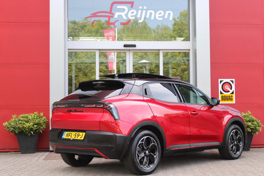 Alfa Romeo junior ELETTRICA SPECIALE 156PK 54 kWh | PANORAMISCH SCHUIF/KANTEL DAK | BICOLOR DAK (ZWART DAK) | WARMTEPOMP | TECHNOLOGIE PAKKET (O.A. FULL LED ADAPTIVE MATRIX KOPLAMPEN/DODEHOEK DETECTIE/DRAADLOZE TELEFOONLADER/ACHTERUITRIJ CAMERA/PARKEERSENSOREN VOOR, ACHTER,ZIJKANT) | DRAADLOZE APPLE CARPLAY/ANDROID AUTO | CLIMATE CONTROL | ELEKTRISCH BEDIENBARE ACHTERKLEP | STOEL VERWARMING | ELEKTRISCH BEDIENBARE VOORSTOEL MET MASSAGE FUNCTIE | VERKEERSBORDEN HERKENNING | ADAPTIVE CRUISE CONTROL | KEYLESS ENTRY/START | VOORRUIT VERWARMING |